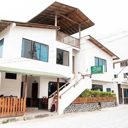 Hostal La Gran Tortuga Puerto Villamil Exterior photo